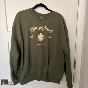 Halloween Disneyland Sweatshirt Size xl